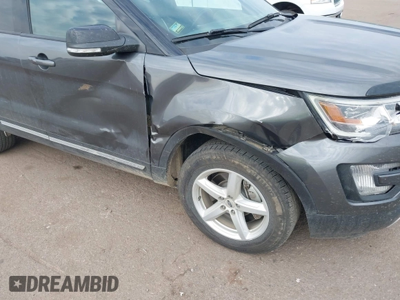 2017 Ford Explorer XLT z VIN 1FM5K8DH9HGC85018, wystawiony jako IAAI lot #42412250 z przebiegiem 65 919 mil mil oraz . Historia ofert i sprzedaży dostępna na DreamBid. Obrazek 6.