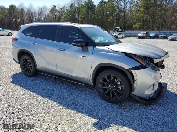 2023 Toyota Highlander L with VIN 5TDKDRAHXPS039661, listed as a Copart auction lot 49367645 with 19,184 mi miles and Salvage Title. Bid and sale history available at carsss.com. Image 4.