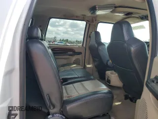 2005 Ford Excursion Eddie Bauer z VIN 1FMNU44L25ED41086, wystawiony jako Copart lot #69583364 z przebiegiem 306 764 mil mil oraz Czysty tytuł • Clean title. Historia ofert i sprzedaży dostępna na DreamBid. Obrazek 11.