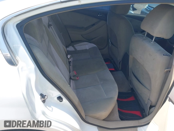 2009 Nissan Altima S with VIN 1N4AL21E19C155529, listed as a IAAI auction lot 42093236 with 210,256 mi miles and . Bid and sale history available at DreamBid. Image 8.