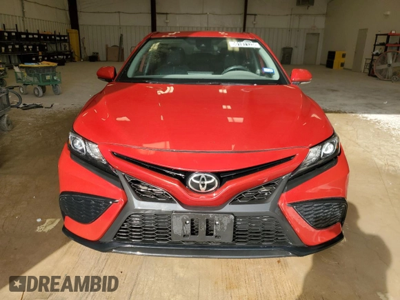 2022 Toyota Camry SE with VIN 4T1G11AK4NU070761, listed as a Copart auction lot 50197125 with 32,658 mi miles and Clean Title. Bid and sale history available at DreamBid. Image 5.