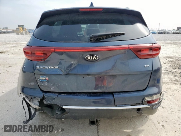 2020 Kia Sportage EX z VIN KNDPN3AC4L7840921, wystawiony jako Copart lot #51478665 z przebiegiem 62 052 mil mil oraz Szkoda całkowita • Salvage title. Historia ofert i sprzedaży dostępna na DreamBid. Obrazek 6.