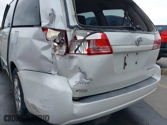 2005 Toyota Sienna XLE z VIN 5TDZA22C15S290471, wystawiony jako IAAI lot #42028879 z przebiegiem 298 992 mil mil oraz . Historia ofert i sprzedaży dostępna na DreamBid. Obrazek 17.
