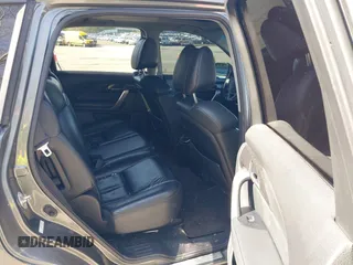 2007 Acura MDX with VIN 2HNYD28257H504892, listed as a IAAI auction lot 42219587 with 261,465 mi miles and . Bid and sale history available at carsss.com. Image 8.