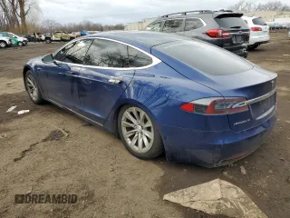 2018 Tesla Model S 75D with VIN 5YJSA1E20JF269303, listed as a Copart auction lot 47971925 with 112,181 mi miles and Salvage title. Bid and sale history available at DreamBid. Image 2.