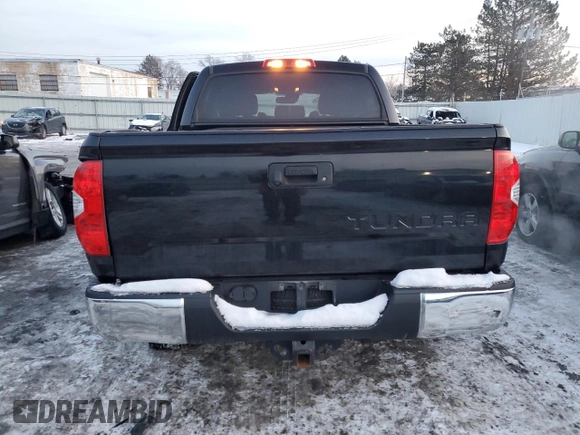 2018 Toyota Tundra 2WD SR5 with VIN 5TFEY5F1XJX242878, listed as a Copart auction lot 86533234 with 156,936 mi miles and Salvage Title. Bid and sale history available at carsss.com. Image 6.