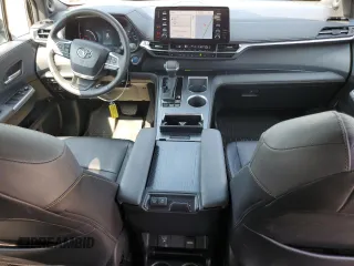 2024 Toyota Sienna LE with VIN 5TDCSKFC6RS111621, listed as a Copart auction lot 74657494 with 19,733 mi miles and Salvage Title. Bid and sale history available at carsss.com. Image 8.