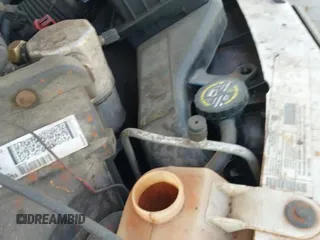 2002 Chevrolet Astro Cargo z VIN 1GCDM19X72B147077, wystawiony jako IAAI lot #42332534 z przebiegiem 207 954 mil mil oraz . Historia ofert i sprzedaży dostępna na DreamBid. Obrazek 12.