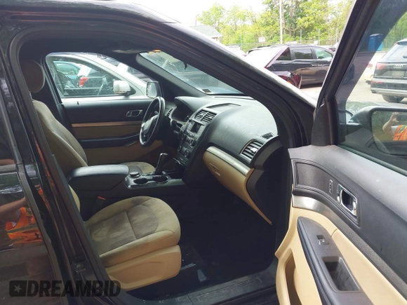 2017 Ford Explorer с VIN 1FM5K8B82HGD79972, выставлен на аукционе IAAI как лот 42263058 с пробегом 186 693 миль миль и . История ставок и продаж доступна на DreamBid. Изображение 5.