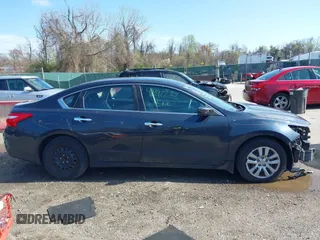 2016 Nissan Altima SR with VIN 1N4AL3AP3GC231742, listed as a IAAI auction lot 41892232 with 97,183 mi miles and . Bid and sale history available at carsss.com. Image 13.