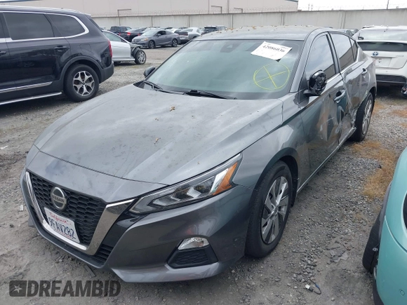 2022 Nissan Altima 2.5 SR with VIN 1N4BL4CV1NN412121, listed as a IAAI auction lot 42086036 with 36,706 mi miles. Bid and sale history available at carsss.com. Image 18.