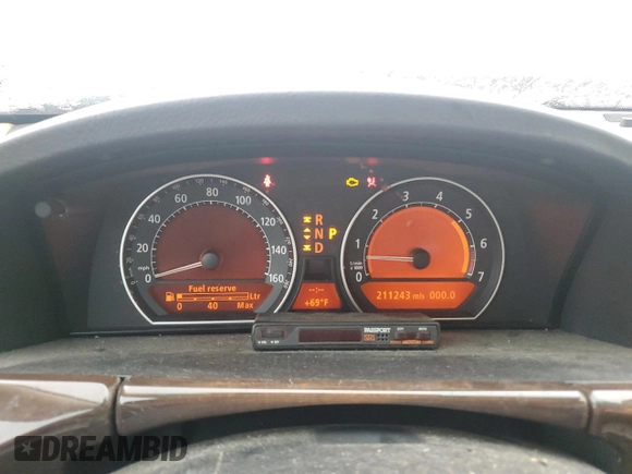 2008 BMW 7 Series 750Li z VIN WBAHN83598DT84968, wystawiony jako Copart lot #55589795 z przebiegiem 211 243 mil mil oraz Szkoda całkowita • Salvage title. Historia ofert i sprzedaży dostępna na DreamBid. Obrazek 9.