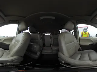 2017 Toyota Sienna XLE Auto Access Seat with VIN 5TDYZ3DC8HS776058, listed as a IAAI auction lot 41945909 with 138,899 mi miles. Bid and sale history available at carsss.com. Image 21.