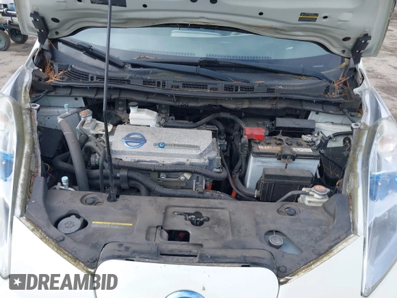 2011 Nissan LEAF SL-e with VIN JN1AZ0CP2BT009158, listed as a IAAI auction lot 41754148 with 115,178 mi miles. Bid and sale history available at carsss.com. Image 10.