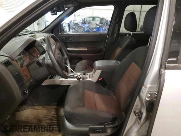 2008 Ford Escape XLT с VIN 1FMCU931X8KB50283, выставлен на аукционе Copart как лот 58369735 с пробегом 197 394 миль миль и Списание • Salvage title. История ставок и продаж доступна на DreamBid. Изображение 7.
