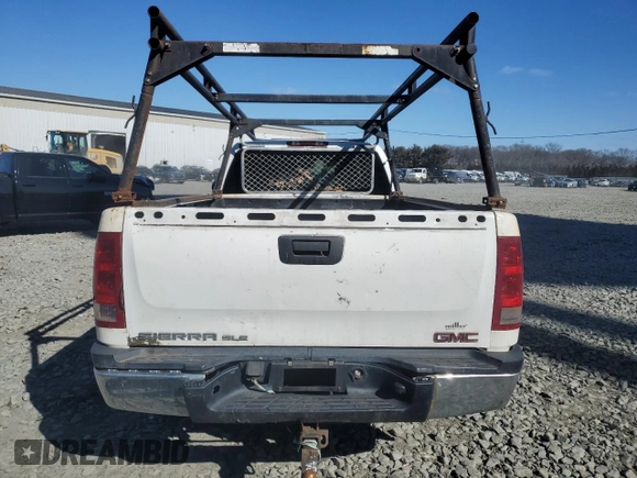 2009 GMC Sierra 2500HD SLE z VIN 1GTHK59K89E156835, wystawiony jako Copart lot #47450515 z przebiegiem 163 996 mil mil oraz Szkoda całkowita • Salvage title. Historia ofert i sprzedaży dostępna na DreamBid. Obrazek 6.