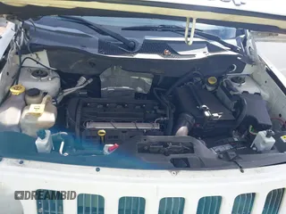 2007 Jeep Patriot Sport with VIN 1J8FT28WX7D372785, listed as a IAAI auction lot 40845970 with 200,000 mi miles and . Bid and sale history available at DreamBid. Image 10.