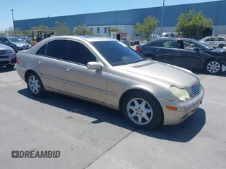 2003 Mercedes-Benz C 240 с VIN WDBRF81J23F422346, выставлен на аукционе IAAI как лот 42598405 с пробегом 115 117 миль миль и . История ставок и продаж доступна на DreamBid. Изображение 1.