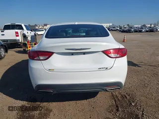 2015 Chrysler 200 S with VIN 1C3CCCBB2FN665650, listed as a IAAI auction lot 41616172 with 140,747 mi miles. Bid and sale history available at carsss.com. Image 16.