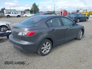 2011 Mazda Mazda3 i Touring with VIN JM1BL1VG6B1384875, listed as a IAAI auction lot 42153252 with 170,798 mi miles. Bid and sale history available at carsss.com. Image 4.