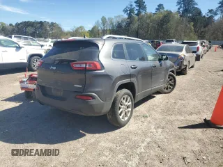 2017 Jeep Cherokee Latitude with VIN 1C4PJLCB9HW503206, listed as a Copart auction lot 49518135 with 209,757 mi miles and Salvage Title. Bid and sale history available at carsss.com. Image 3.