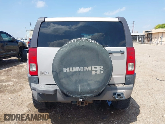 2006 Hummer H3 z VIN 5GTDN136168194601, wystawiony jako IAAI lot #42065182 z przebiegiem 176 165 mil mil oraz . Historia ofert i sprzedaży dostępna na DreamBid. Obrazek 16.