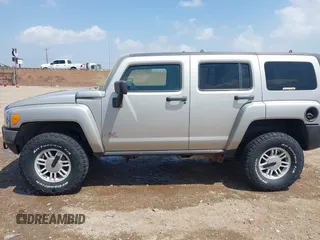 2006 Hummer H3 z VIN 5GTDN136168194601, wystawiony jako IAAI lot #42065182 z przebiegiem 176 165 mil mil oraz . Historia ofert i sprzedaży dostępna na DreamBid. Obrazek 14.