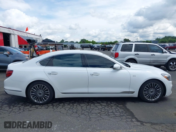 2019 Kia K900 z VIN KNAS34J66K6010426, wystawiony jako IAAI lot #42107537 z przebiegiem 68 601 mil mil oraz . Historia ofert i sprzedaży dostępna na DreamBid. Obrazek 13.