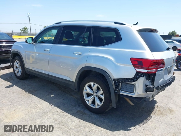 2018 Volkswagen Atlas SE with VIN 1V2DP2CA3JC599181, listed as a IAAI auction lot 42293017 with 70,589 mi miles and . Bid and sale history available at DreamBid. Image 3.