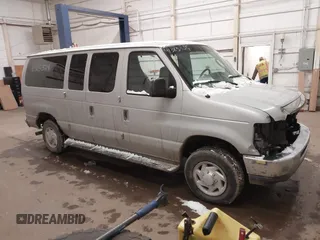 2008 Ford Econoline Passenger XL with VIN 1FBNE31L78DA28548, listed as a IAAI auction lot 41365324 with 175,585 mi miles. Bid and sale history available at carsss.com. Image 14.