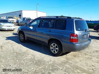 2006 Toyota Highlander with VIN JTEGP21A460109269, listed as a IAAI auction lot 41377263 with 322,251 mi miles. Bid and sale history available at carsss.com. Image 3.