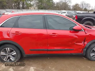 2022 Kia Niro LXS with VIN KNDCB3LC6N5524603, listed as a IAAI auction lot 41371264 with 104,130 mi miles. Bid and sale history available at carsss.com. Image 13.