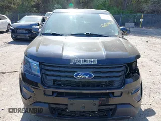 2018 Ford Police Interceptor Utility z VIN 1FM5K8AR9JGC17739, wystawiony jako IAAI lot #42134465 z przebiegiem 134 939 mil mil oraz . Historia ofert i sprzedaży dostępna na DreamBid. Obrazek 12.