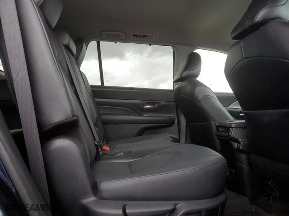 2024 Toyota Grand Highlander XLE with VIN 5TDAAAA52RS002327, listed as a Copart auction lot 53484595 with 56,265 mi miles and Salvage Title. Bid and sale history available at carsss.com. Image 11.