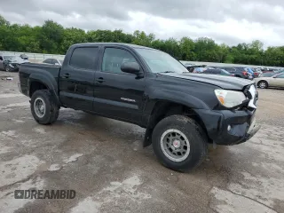 2013 Toyota Tacoma z VIN 5TFLU4EN1DX066986, wystawiony jako Copart lot #55480735 z przebiegiem 165 991 mil mil oraz Szkoda całkowita • Salvage title. Historia ofert i sprzedaży dostępna na DreamBid. Obrazek 4.
