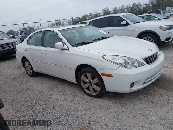 2005 Lexus ES 330 with VIN JTHBA30G355104818, listed as a IAAI auction lot 42068822 with 162,043 mi miles. Bid and sale history available at carsss.com. Image 1.