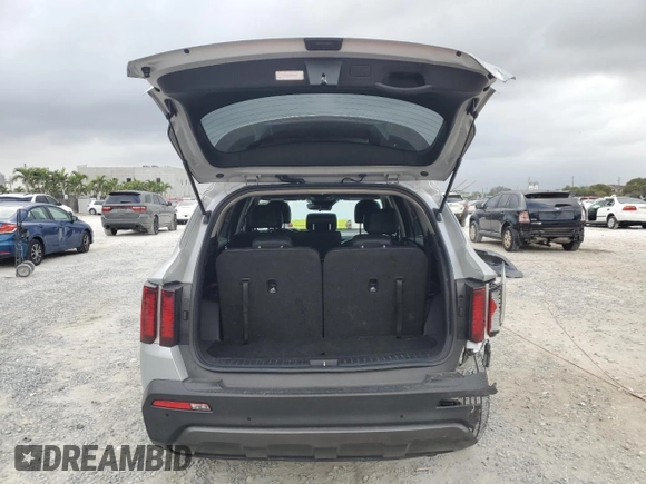 2021 Kia Sorento S с VIN 5XYRLDLC7MG021598, выставлен на аукционе Copart как лот 47613835 с пробегом 37 819 миль миль и Списание • Salvage title. История ставок и продаж доступна на DreamBid. Изображение 6.