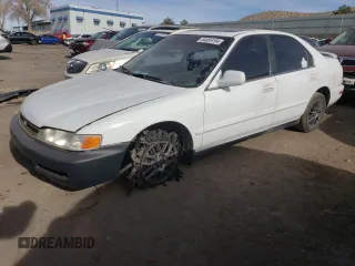 1996 Honda Accord EX with VIN 1HGCD5663TA135841, listed as a Copart auction lot 84059194 with 197,343 mi miles and Clean Title. Bid and sale history available at carsss.com. Image 1.