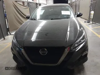 2020 Nissan Altima 2.5 SR with VIN 1N4BL4CV5LC283132, listed as a IAAI auction lot 41688629 with 89,089 mi miles. Bid and sale history available at carsss.com. Image 12.