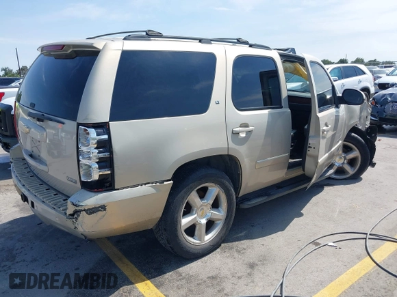 2008 Chevrolet Tahoe 1LT z VIN 1GNFC13008R125999, wystawiony jako IAAI lot #42315423 z przebiegiem 208 200 mil mil oraz . Historia ofert i sprzedaży dostępna na DreamBid. Obrazek 4.