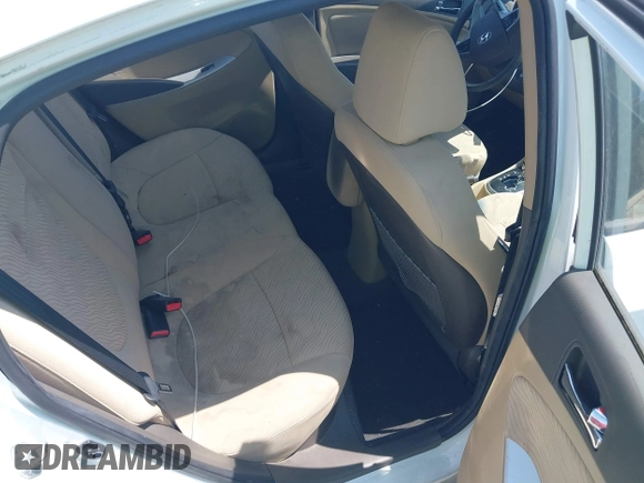 2014 Hyundai Accent GLS with VIN KMHCU4AE8EU589409, listed as a IAAI auction lot 42171087 with 209,204 mi miles. Bid and sale history available at carsss.com. Image 8.