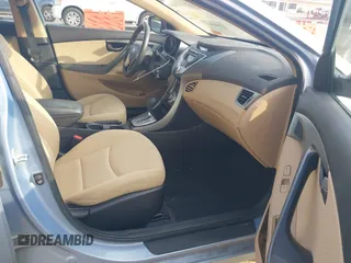 2012 Hyundai Elantra Limited с VIN KMHDH4AEXCU469312, выставлен на аукционе IAAI как лот 42602449 с пробегом 124 285 миль миль и . История ставок и продаж доступна на DreamBid. Изображение 5.