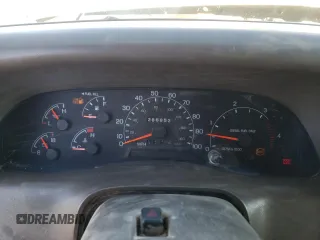 2000 Ford F-250 XL z VIN 1FTNX21F0YEE44462, wystawiony jako Copart lot #78092144 z przebiegiem 286 852 mil mil oraz Szkoda całkowita • Salvage title. Historia ofert i sprzedaży dostępna na DreamBid. Obrazek 9.