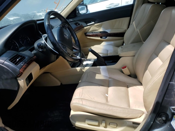 2010 Honda Accord Crosstour EX-L with VIN 5J6TF2H55AL001906, listed as a Copart auction lot 68728614 with 239,198 mi miles and Clean Title. Bid and sale history available at carsss.com. Image 7.