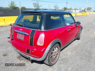 2005 MINI Hardtop with VIN WMWRC334X5TJ65197, listed as a IAAI auction lot 42035614 with 248,872 mi miles and . Bid and sale history available at DreamBid. Image 4.
