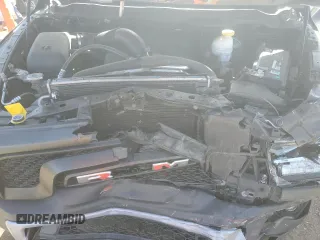 2017 Ram 1500 Rebel z VIN 1C6RR7YT3HS589170, wystawiony jako Copart lot #57115335 z przebiegiem 53 389 mil mil oraz Szkoda całkowita • Salvage title. Historia ofert i sprzedaży dostępna na DreamBid. Obrazek 11.