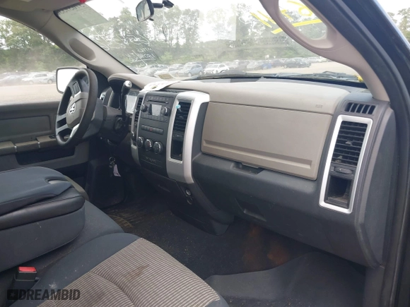 2009 Dodge Ram 1500 SLT with VIN 1D3HV18P39S803096, listed as a IAAI auction lot 39664811 with 180,966 mi miles. Bid and sale history available at carsss.com. Image 5.