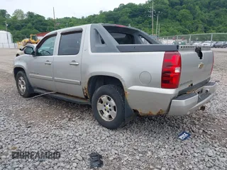 2009 Chevrolet Avalanche 2LT z VIN 3GNFK22019G174057, wystawiony jako IAAI lot #42348675 z przebiegiem Nie podano mil oraz . Historia ofert i sprzedaży dostępna na DreamBid. Obrazek 3.