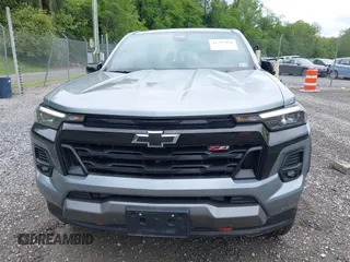 2024 Chevrolet Colorado 4WD Z71 with VIN 1GCPTDEK3R1152059, listed as a IAAI auction lot 42383826 with 4,002 mi miles and . Bid and sale history available at DreamBid. Image 12.