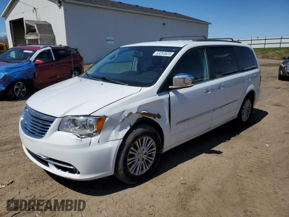 2015 Chrysler Town & Country Touring L with VIN 2C4RC1CG9FR674143, listed as a Copart auction lot 53253525 with 190,348 mi miles and Clean Title. Bid and sale history available at DreamBid. Image 1.